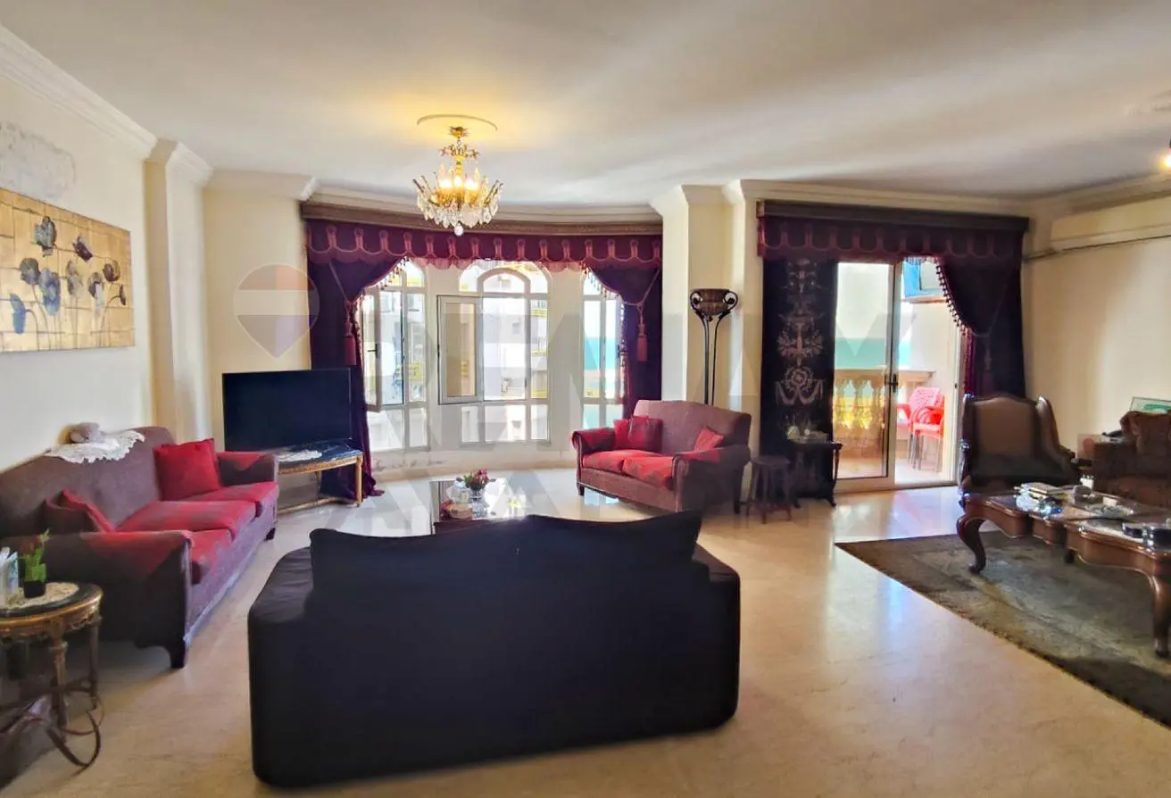 73504727 - Property Main Image