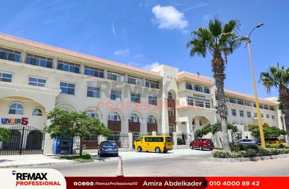 فيلا - 3 غرف نوم - 2 حمامات للبيع في اليكس ويست - كمبوندات الاسكندرية - الاسكندرية