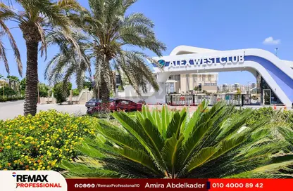 Villa - 3 Bedrooms - 2 Bathrooms for sale in Alex West - Alexandria Compounds - Alexandria