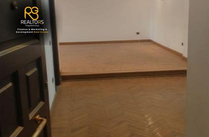 Apartment - 3 Bedrooms - 2 Bathrooms for sale in Zayed 2000 - 4th District - Sheikh Zayed City - Giza