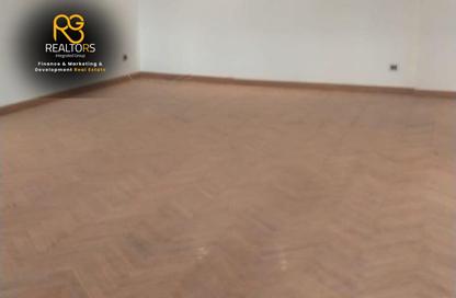 Apartment - 3 Bedrooms - 2 Bathrooms for sale in Zayed 2000 - 4th District - Sheikh Zayed City - Giza