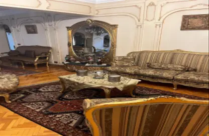 Apartment - 5 Bedrooms - 4 Bathrooms for sale in Mohandessin - Giza