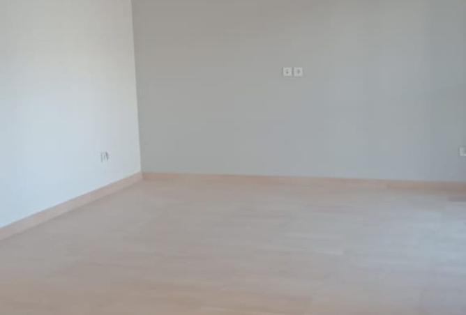105445445 - Property Image 2
