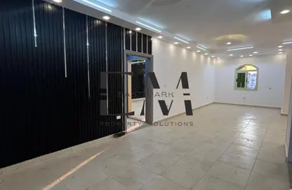 مساحات مكتبية - 3 غرف نوم - 2 حمامات للايجار في شارع مصعب بن عمير - المنطقة ه - حى جنوب الاكايمية - مدينة القاهرة الجديدة - القاهرة مساحات مكتبية - 3 غرف نوم - 2 حمامات للايجار في شارع مصعب بن عمير - المنطقة ه - حى جنوب الاكايمية - مدينة القاهرة الجديدة - القاهرة