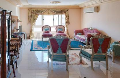 Apartment - 3 Bedrooms - 2 Bathrooms for rent in Kafr Abdo - Roushdy - Hay Sharq - Alexandria
