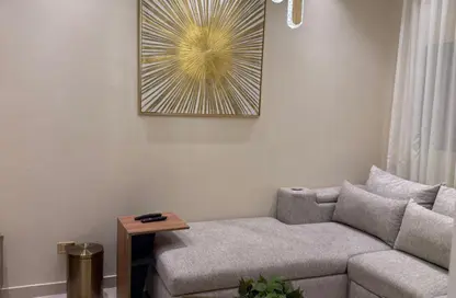 شقة - 2 غرف نوم - 2 حمامات للبيع في المجاورة الثالثة - الحي الثالث شرق - مدينة الشروق - القاهرة