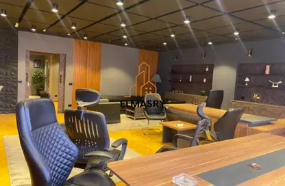 مساحات مكتبية - 3 غرف نوم - 3 حمامات للايجار في شارع عبد المنعم رياض - المهندسين - الجيزة