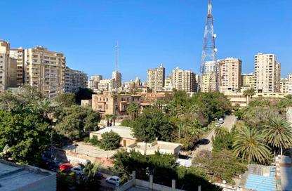 شقة - 4 غرف نوم - 2 حمامات للايجار في شارع الاذاعه - جليم - حي شرق - الاسكندرية