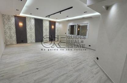 Apartment - 3 Bedrooms - 4 Bathrooms for sale in Mohamed Mazhar St. - Zamalek - Cairo