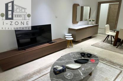 Apartment - 2 Bedrooms - 2 Bathrooms for rent in Uptown Cairo - Mokattam - Cairo