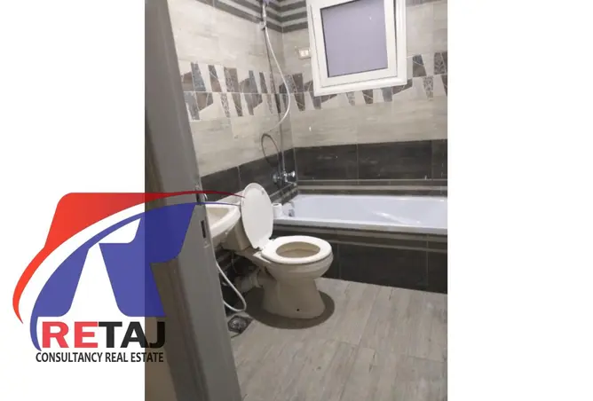 98828516 - Property Image 2
