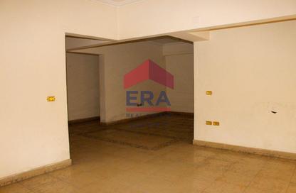 Office Space - Studio - 3 Bathrooms for rent in Al Laselky St. - El Laselky - New Maadi - Hay El Maadi - Cairo