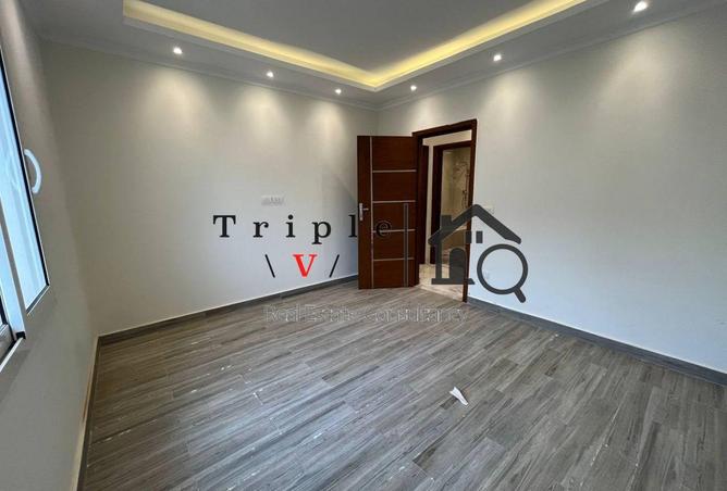 83404299 - Property Image 3