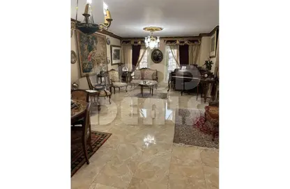 شقة - 3 غرف نوم - 2 حمامات للبيع في شارع عبد العزيز فهمي - ميدان هليوبوليس - النزهة - القاهرة