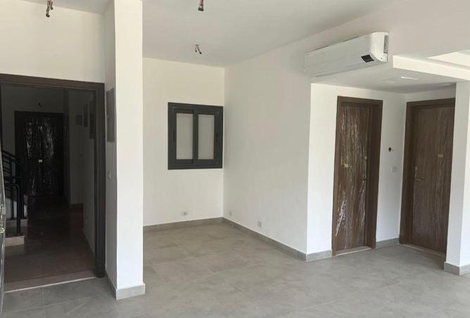 8701358 - Property Image 3