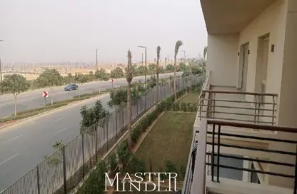 Apartment - 3 Bedrooms - 3 Bathrooms for sale in The Sierras - Uptown Cairo - Mokattam - Cairo