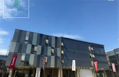 Office Space - Studio - 6 Bathrooms for rent in Eastmain New Cairo - 5th Settlement Compounds - The 5th Settlement - New Cairo City - Cairo