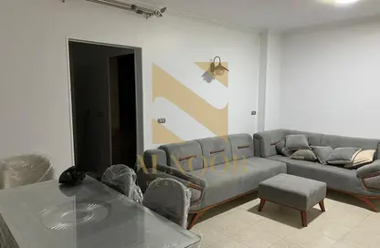 شقة - 2 غرف نوم - 1 حمام للايجار في شارع المهندس احمد كمال حمدي - الحي السادس عشر - الشيخ زايد - الجيزة شقة - 2 غرف نوم - 1 حمام للايجار في شارع المهندس احمد كمال حمدي - الحي السادس عشر - الشيخ زايد - الجيزة