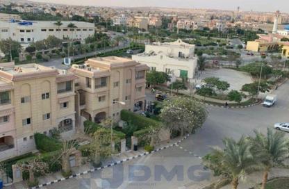 Apartment - 3 Bedrooms - 3 Bathrooms for sale in Dream Land St. - Dream Land - Al Wahat Road - 6 October City - Giza