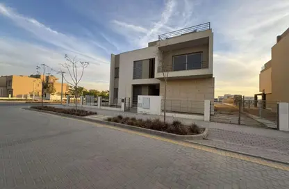 Villa - 5 Bedrooms - 3 Bathrooms for sale in Palm Hills New Cairo - 5th Settlement Compounds - The 5th Settlement - New Cairo City - Cairo