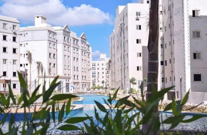 Apartment - 3 Bedrooms - 1 Bathroom for sale in Ard Al Mokhabarat - Hadayek October - 6 October City - Giza