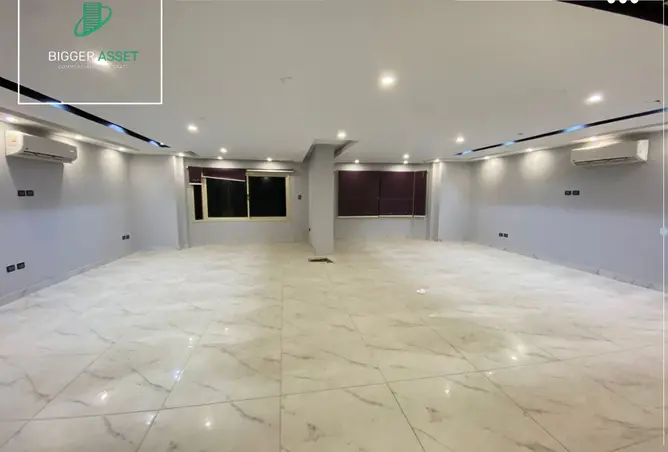 121137893 - Property Image 2