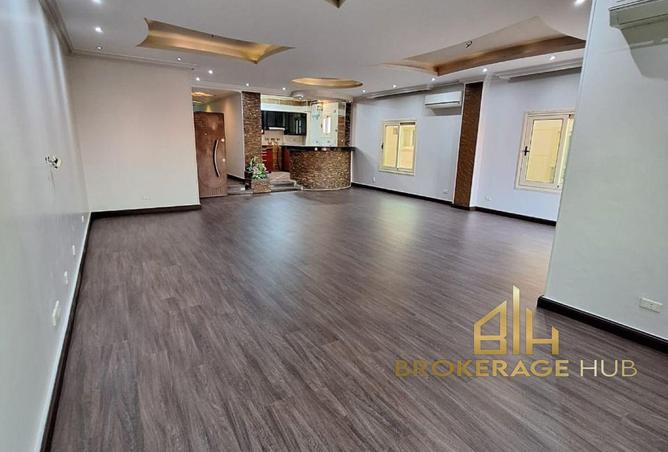 8567810 - Property Image 2