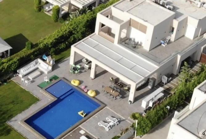 53989398 - Property Main Image