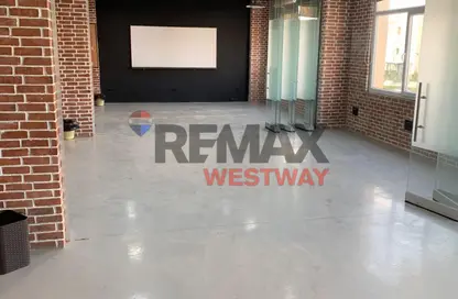 مساحات مكتبية - غرفة نوم - 1 حمام للايجار في الكارما 4 - كمبوندات الشيخ زايد - الشيخ زايد - الجيزة