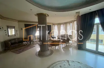 Villa - 7+ Bedrooms - 7+ Bathrooms for sale in Street 28 - District 4 - The 5th Settlement - New Cairo City - Cairo