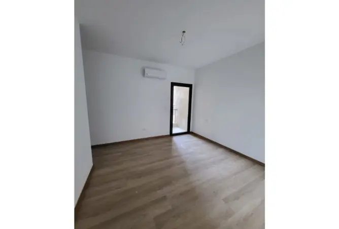 114621856 - Property Image 2