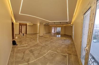 Apartment - 4 Bedrooms - 4 Bathrooms for sale in Mountain View Hyde Park - 5th Settlement Compounds - The 5th Settlement - New Cairo City - Cairo