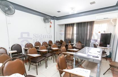 Apartment - 3 Bedrooms - 1 Bathroom for sale in Janaklees - Hay Sharq - Alexandria