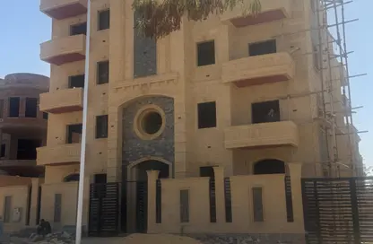 شقة - 5 غرف نوم - 3 حمامات للبيع في شارع النباتات - غرب سوميد - مدينة 6 أكتوبر - الجيزة