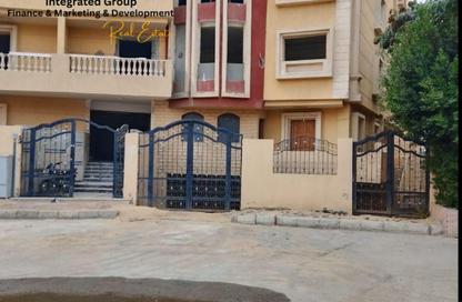 Apartment - 3 Bedrooms - 3 Bathrooms for sale in Can Can No. 3 St. - 12th District - 6 October City - Giza