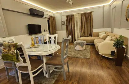 Apartment - 2 Bedrooms - 1 Bathroom for rent in El Rehab Extension - Al Rehab - New Cairo City - Cairo