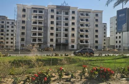 Apartment - 3 Bedrooms - 2 Bathrooms for sale in Suez Road - New Cairo City - Cairo