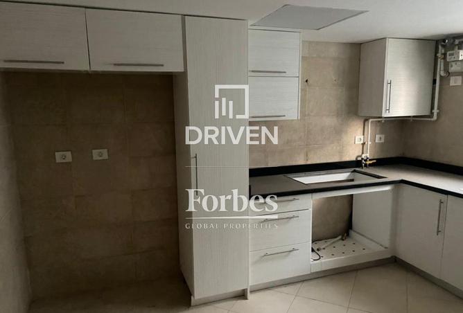 8634501 - Property Image 2