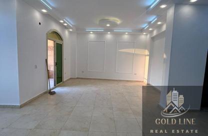 Apartment - 3 Bedrooms - 2 Bathrooms for rent in Al Shaimaa St. - Area F - Ganoob El Acadimia - New Cairo City - Cairo