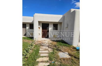 Chalet - 2 Bedrooms - 2 Bathrooms for sale in Hacienda West - Ras Al Hekma - North Coast