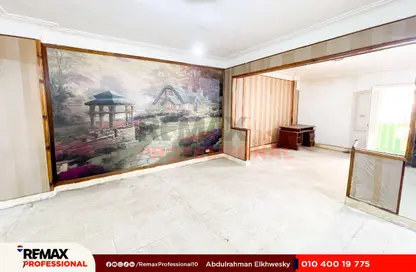 Apartment - 5 Bedrooms - 2 Bathrooms for sale in Khalil Hamada St. - Miami - Hay Awal El Montazah - Alexandria Apartment - 5 Bedrooms - 2 Bathrooms for sale in Khalil Hamada St. - Miami - Hay Awal El Montazah - Alexandria