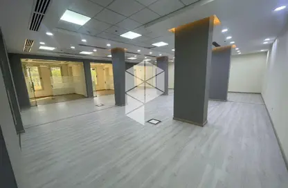 مساحات مكتبية - 6 غرف نوم - 2 حمامات للايجار في مركز القاهرة الجديدة - شارع التسعين الشمالي - التجمع الخامس - مدينة القاهرة الجديدة - القاهرة