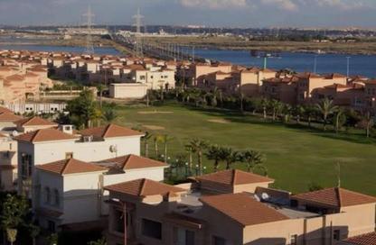 فيلا - 5 غرف نوم - 3 حمامات للبيع في اليكس ويست - كمبوندات الاسكندرية - الاسكندرية