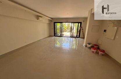 Townhouse - 3 Bedrooms - 4 Bathrooms for rent in Garden Residence - Hyde Park - New Cairo City - Cairo