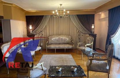 Apartment - 4 Bedrooms - 2 Bathrooms for sale in Mostafa Al Nahas St. - 6th Zone - Nasr City - Cairo