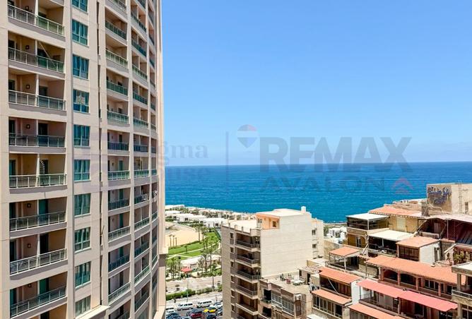 102910322 - Property Image 2