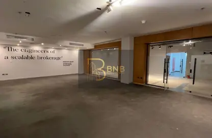 مساحات مكتبية - 8 غرف نوم - 6 حمامات للايجار في شارع التسعين الجنوبي - التجمع الخامس - مدينة القاهرة الجديدة - القاهرة