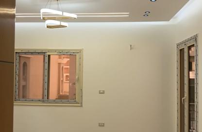 Apartment - 3 Bedrooms - 2 Bathrooms for sale in South Teseen St. - The 5th Settlement - New Cairo City - Cairo