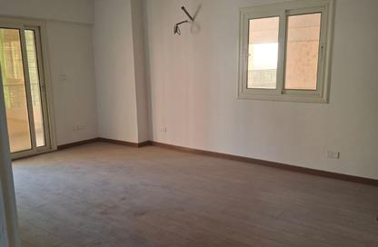 Apartment - 3 - 2 for sale in Cornish El Nile St. - Maadi - Hay El Maadi - Cairo Apartment - 3 - 2 for sale in Cornish El Nile St. - Maadi - Hay El Maadi - Cairo