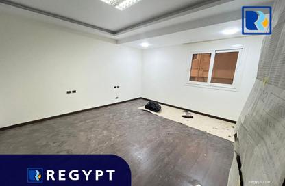 Office Space - Studio - 4 Bathrooms for rent in Sarayat Al Maadi - Hay El Maadi - Cairo